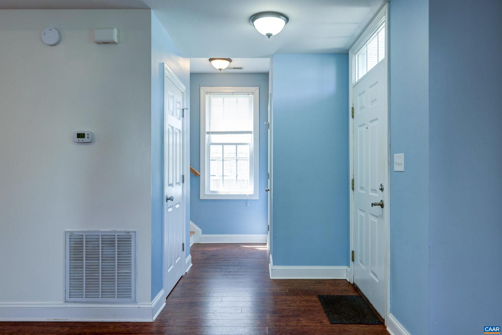 COUNTRY GREEN COTTAGES - Residential