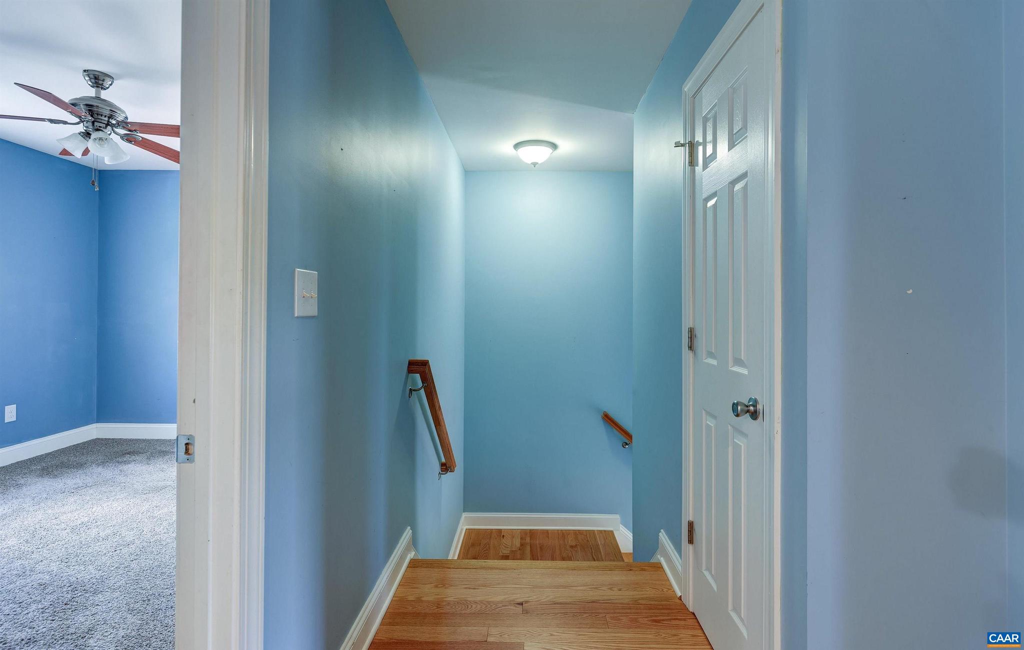 COUNTRY GREEN COTTAGES - Residential