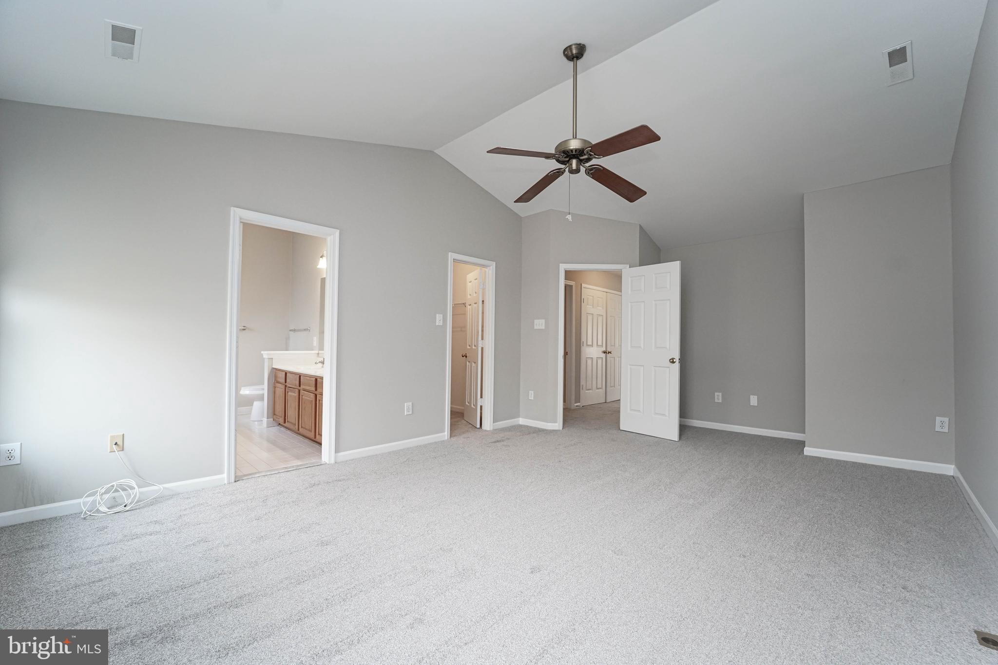 COLLEGE HILLS - Residential