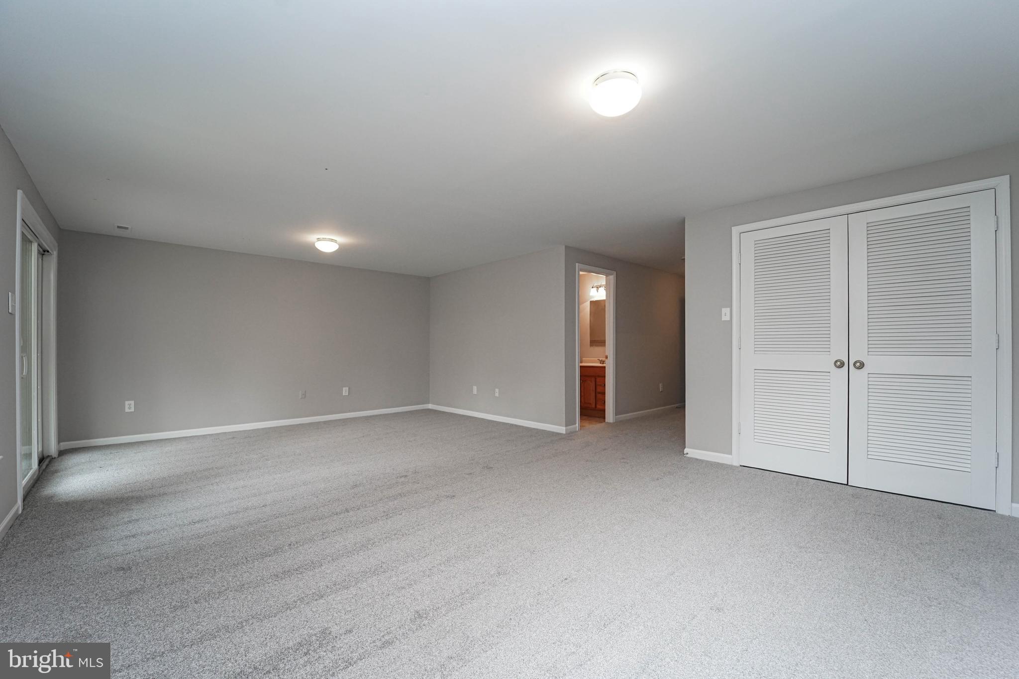 COLLEGE HILLS - Residential