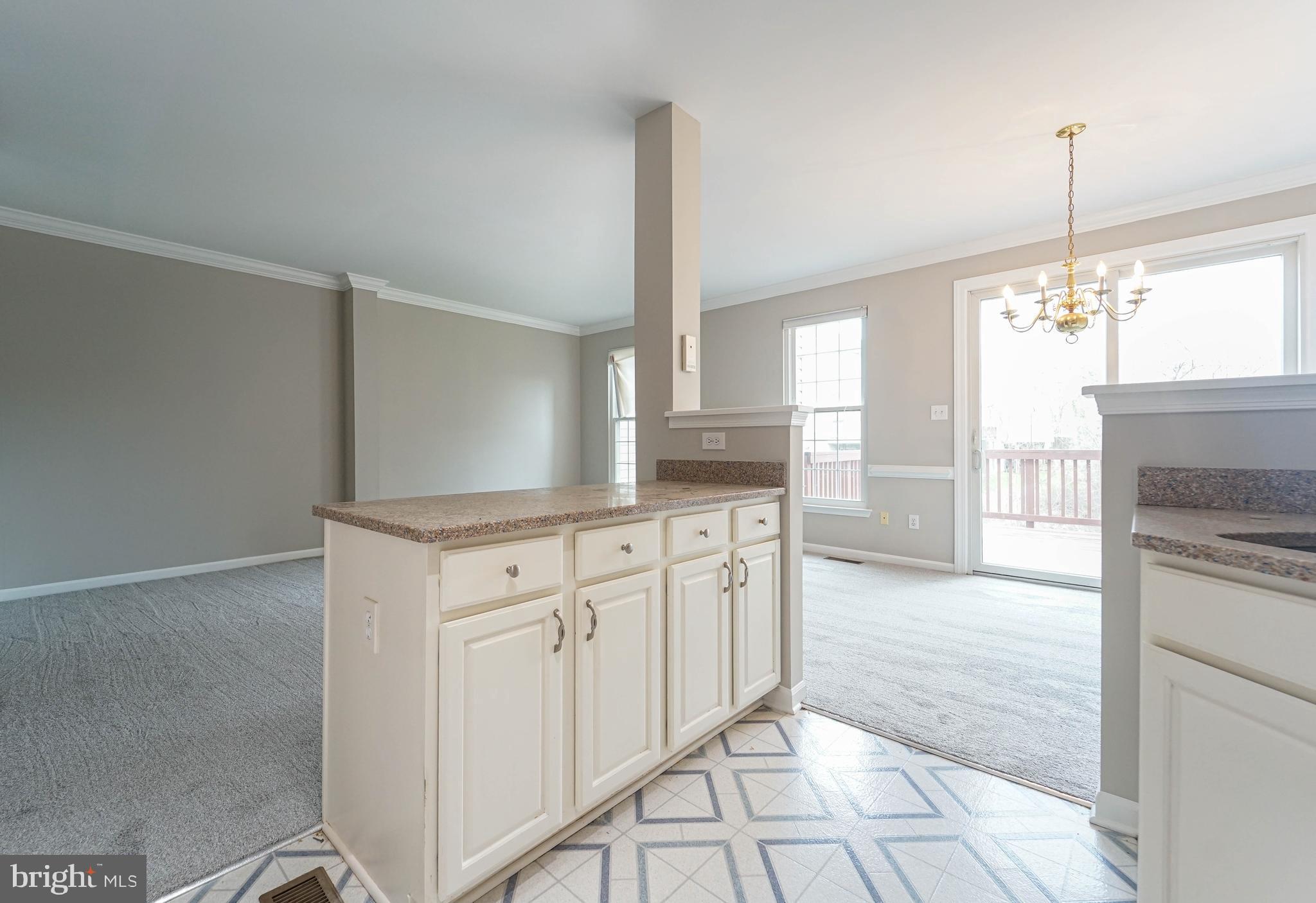 COLLEGE HILLS - Residential