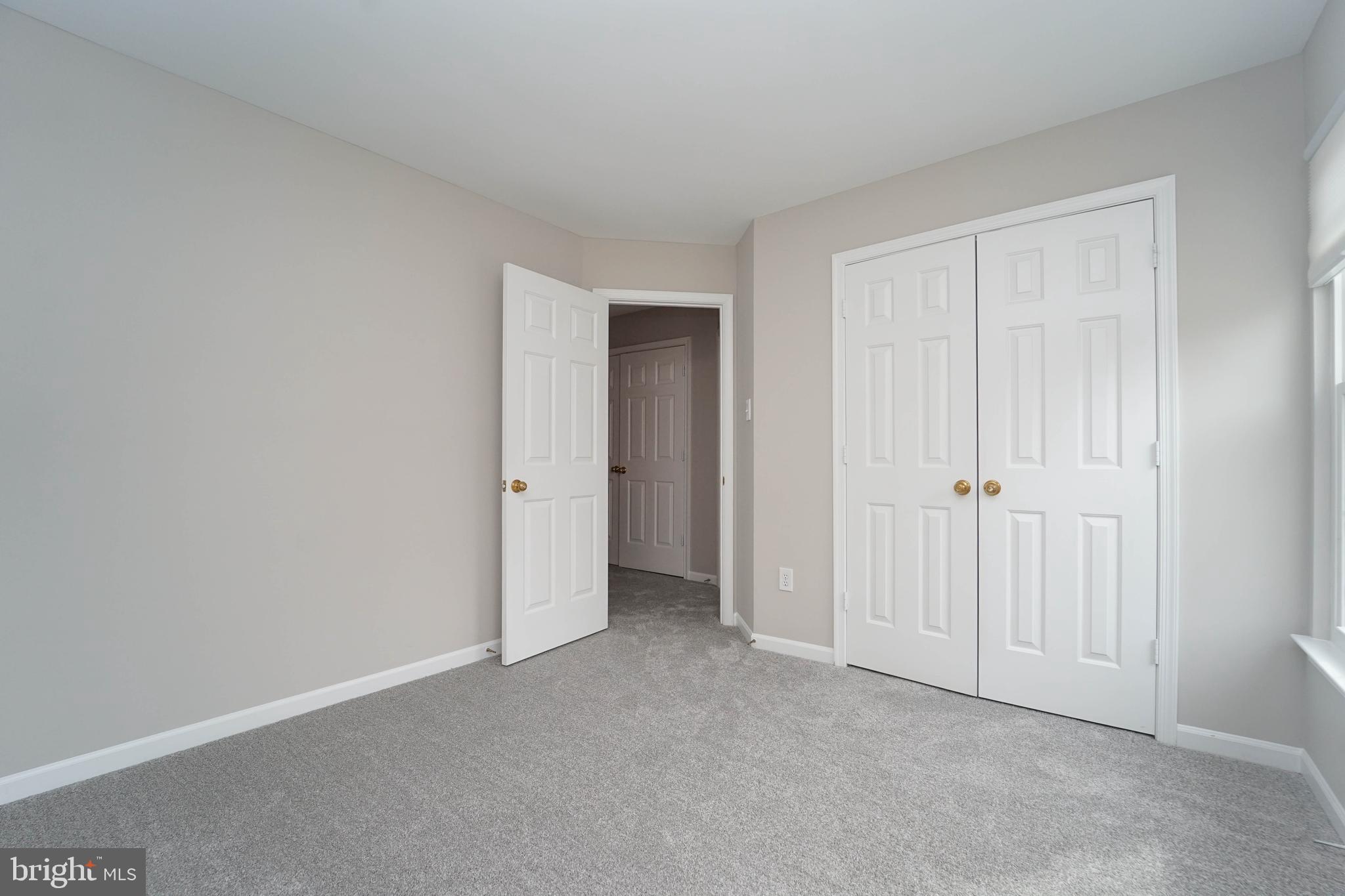 COLLEGE HILLS - Residential