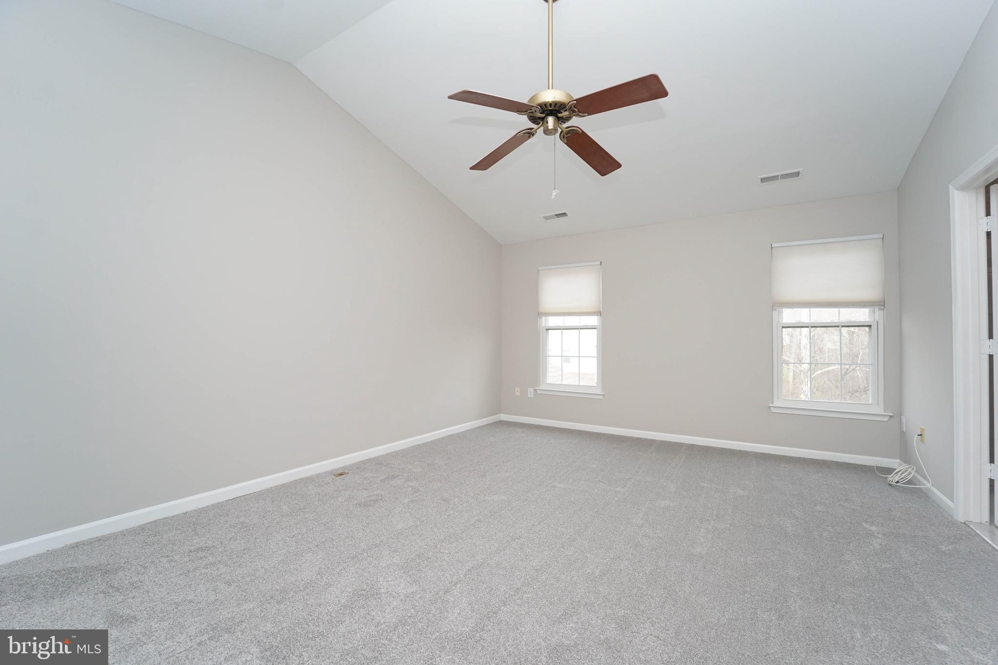 COLLEGE HILLS - Residential