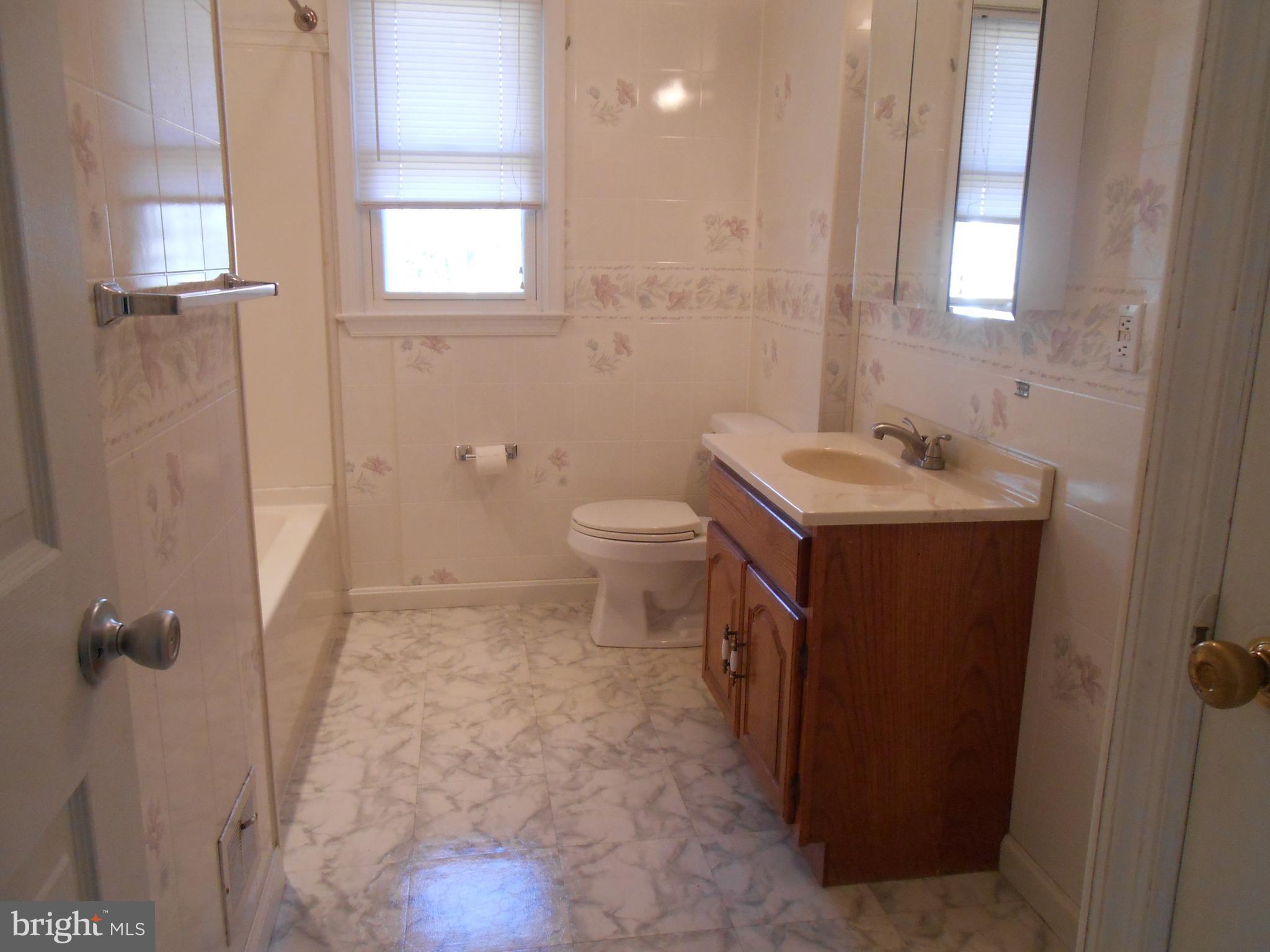 TOWN CREEK - Residential Lease