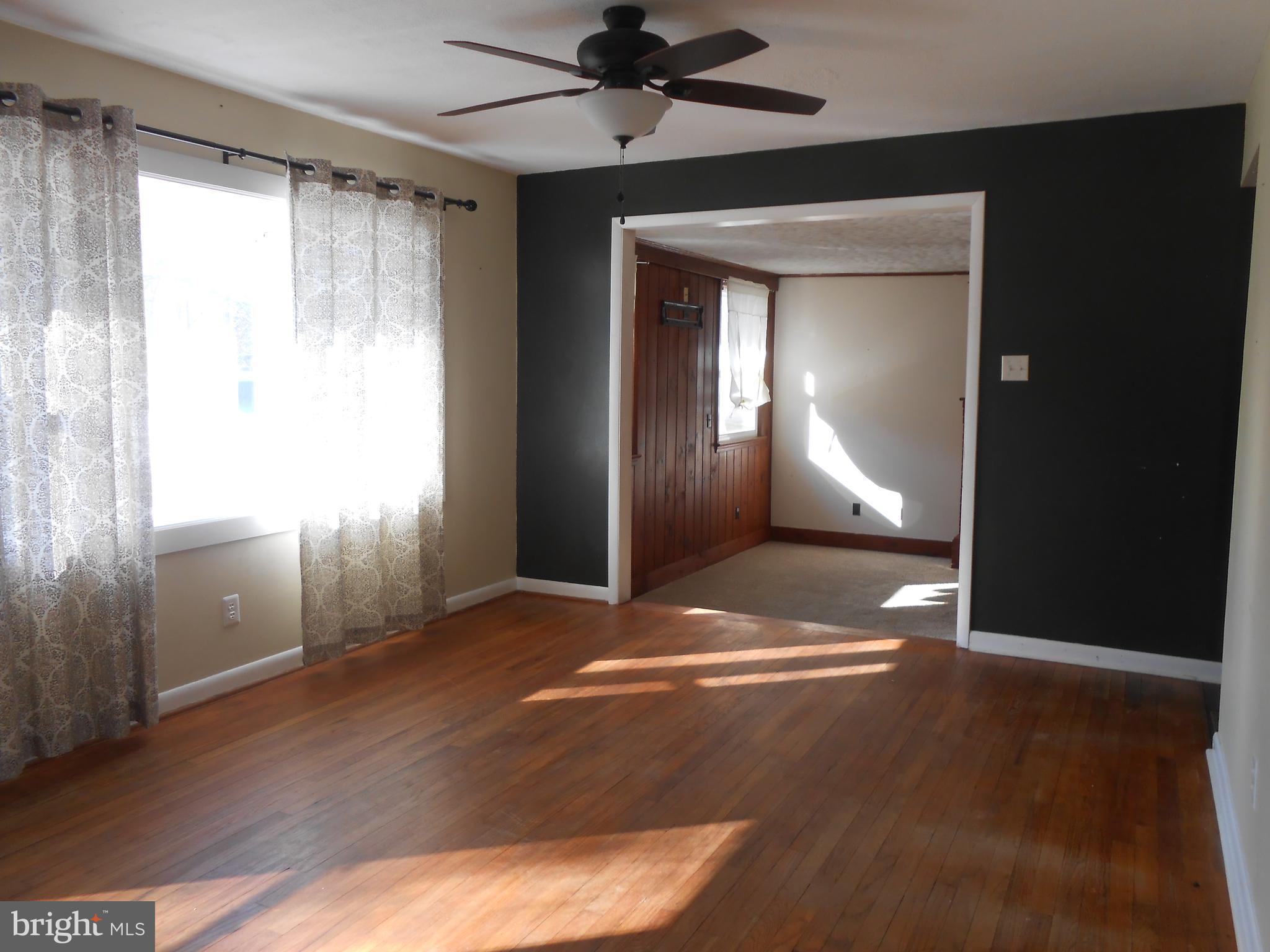 TOWN CREEK - Residential Lease