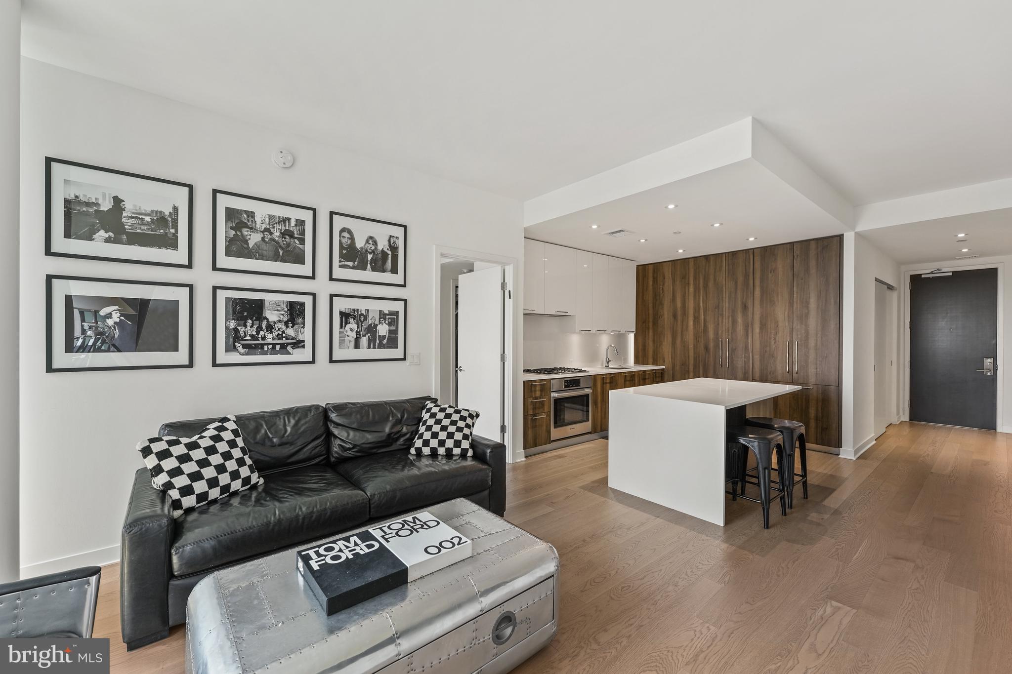 1650 SILVER HILL 1104