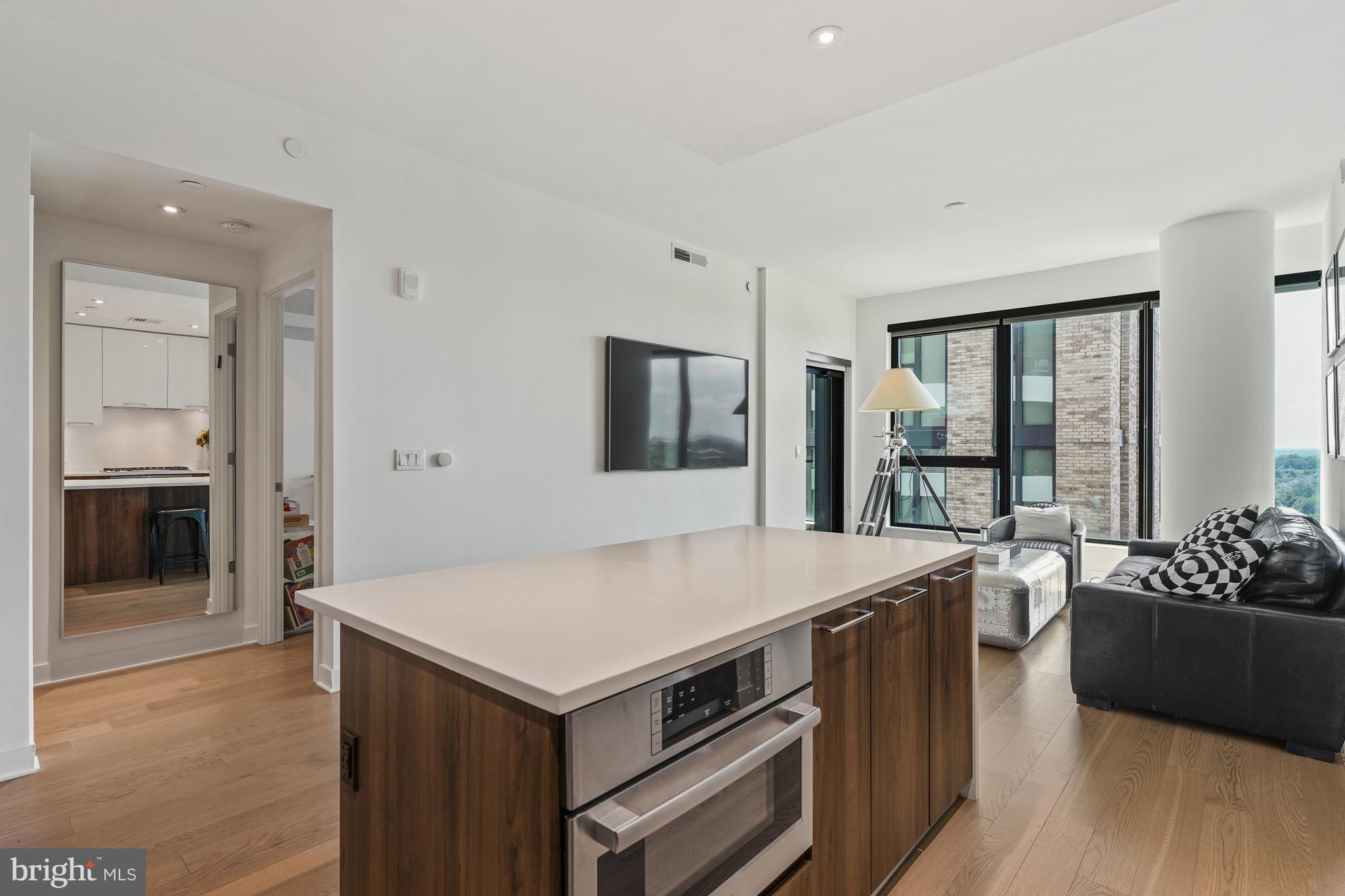 1650 SILVER HILL 1104