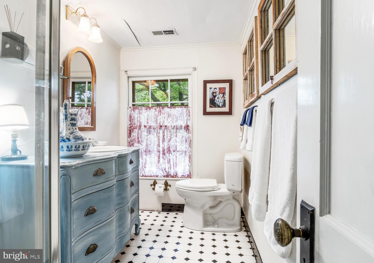 TILGHMAN - Residential