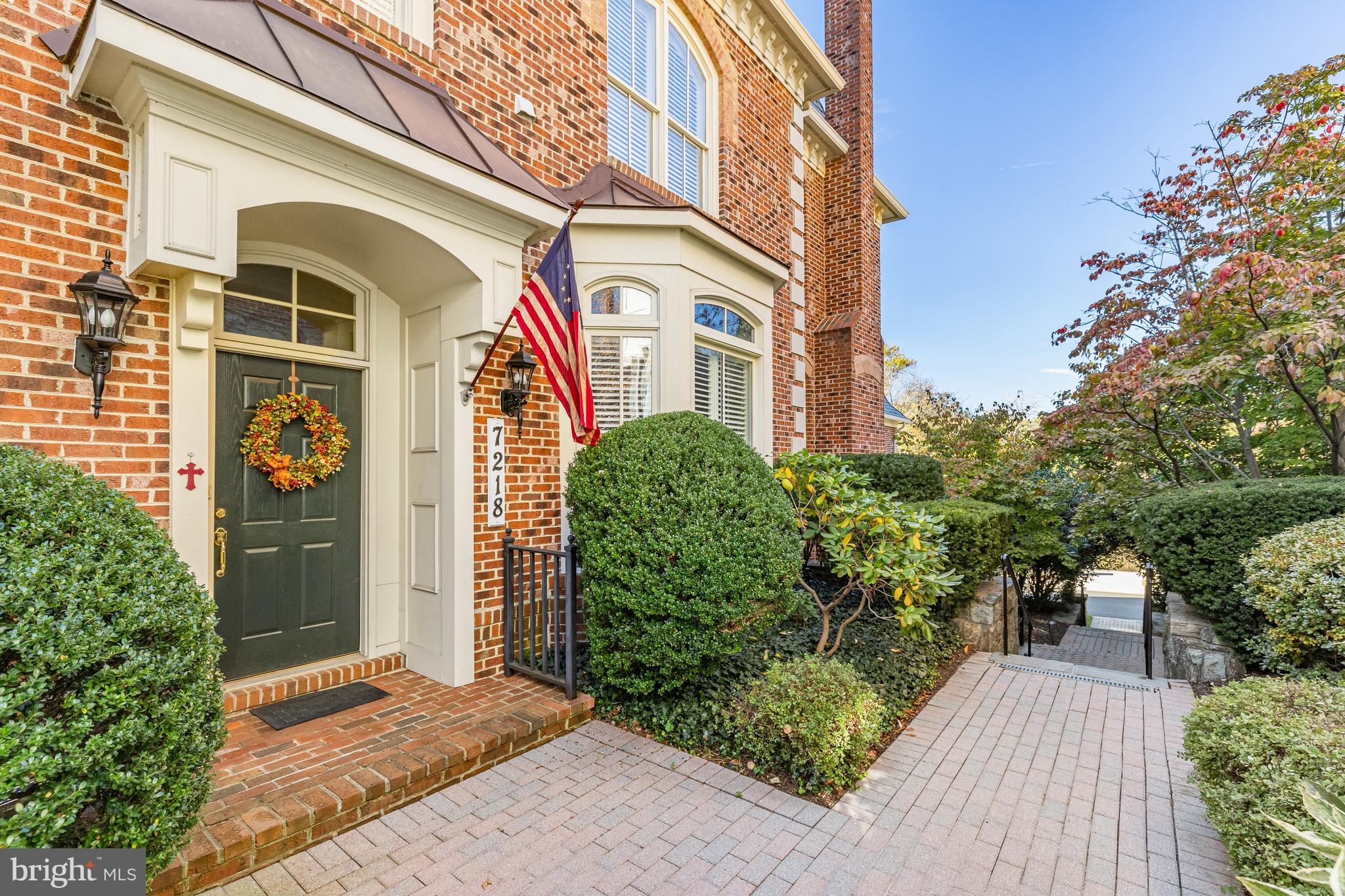7218 FARM MEADOW COURT