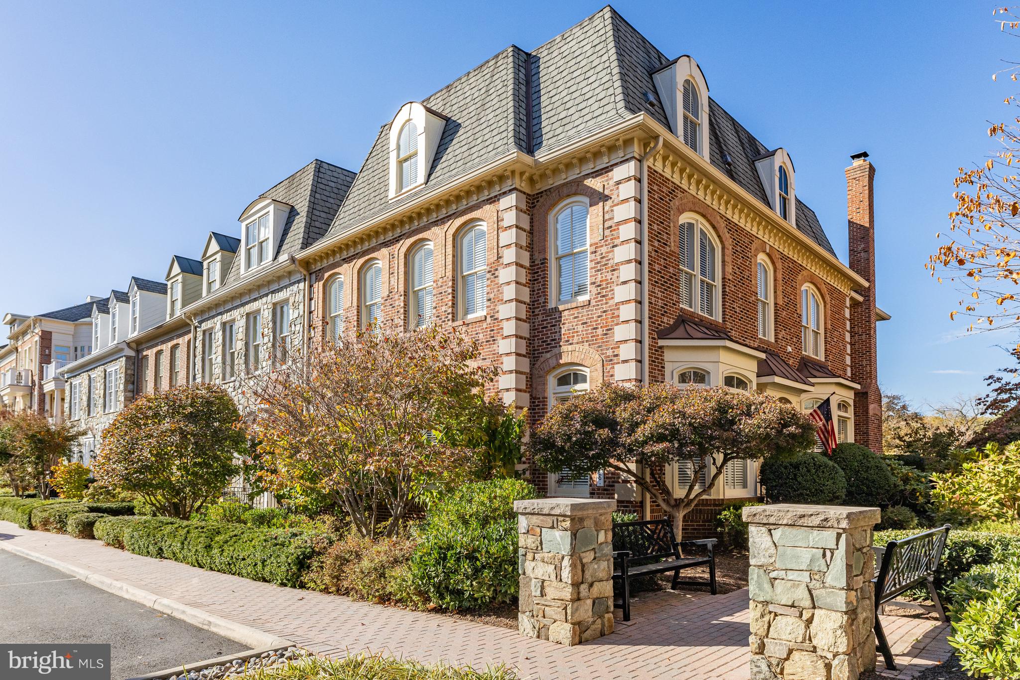 7218 FARM MEADOW COURT
