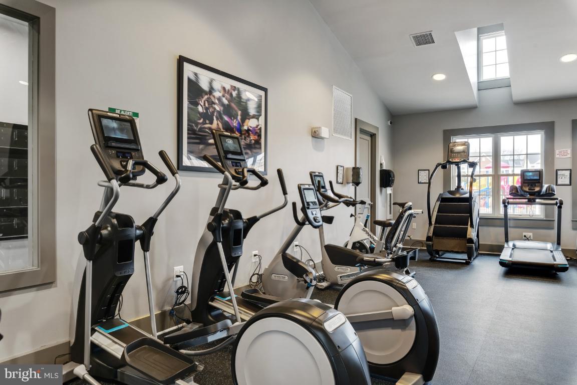 TANYARD SPRINGS TOWNHOMES - Residential