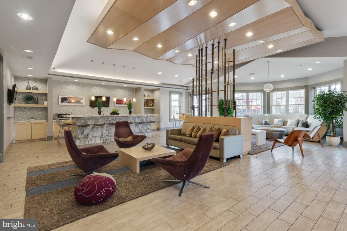 TANYARD SPRINGS TOWNHOMES - Residential