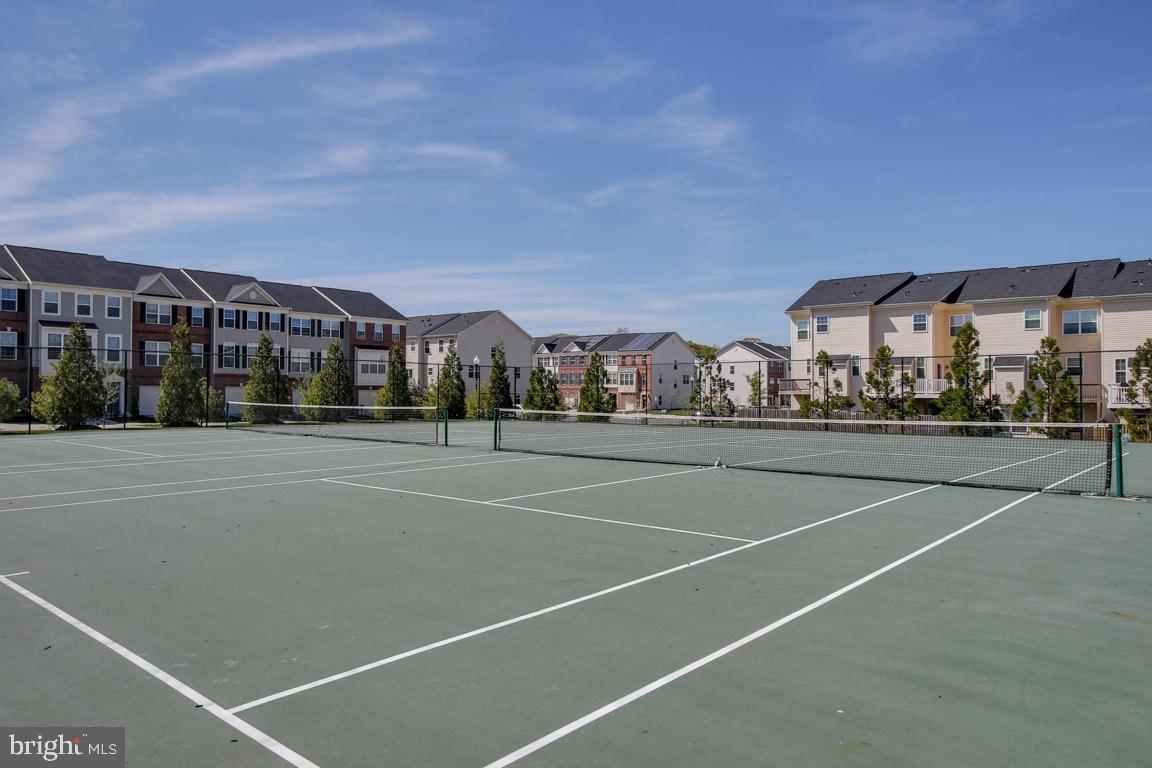 TANYARD SPRINGS TOWNHOMES - Residential