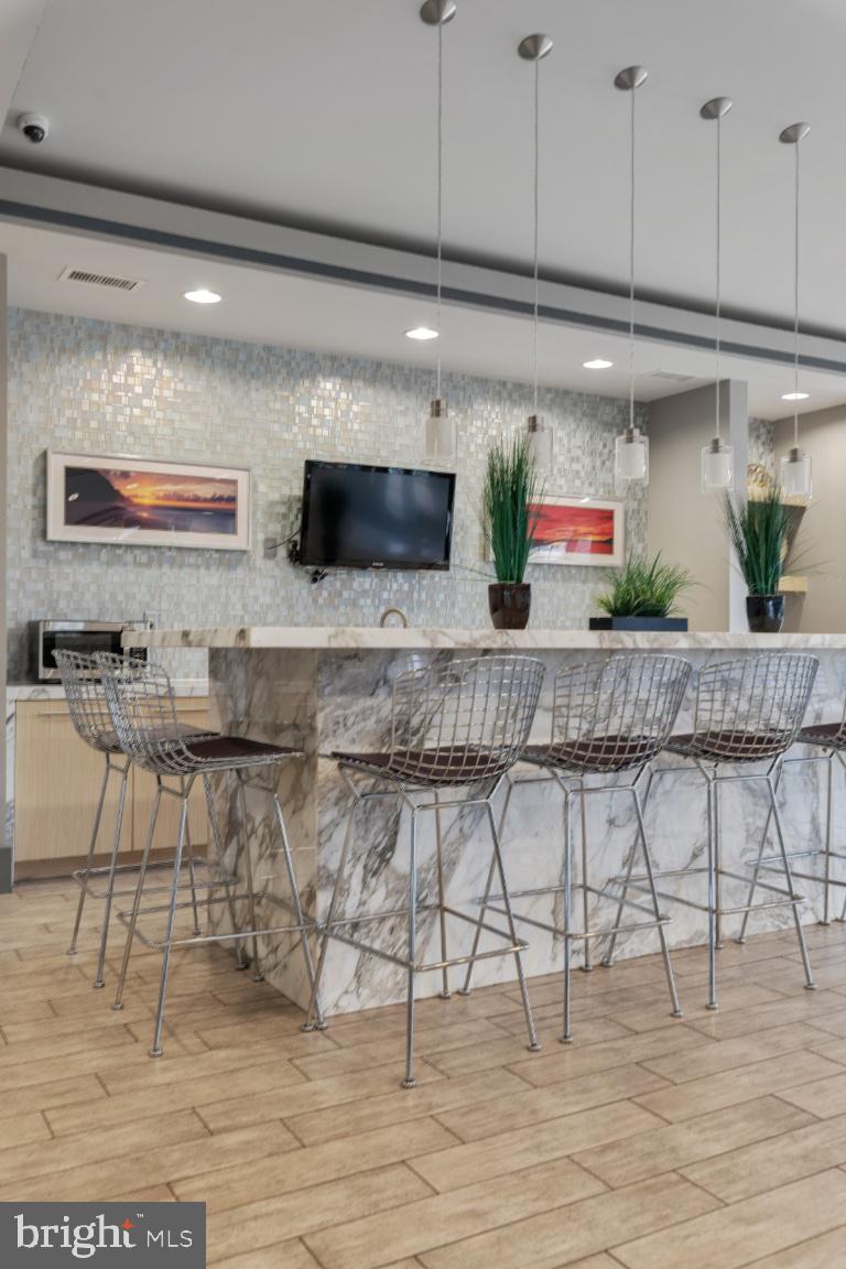 TANYARD SPRINGS TOWNHOMES - Residential