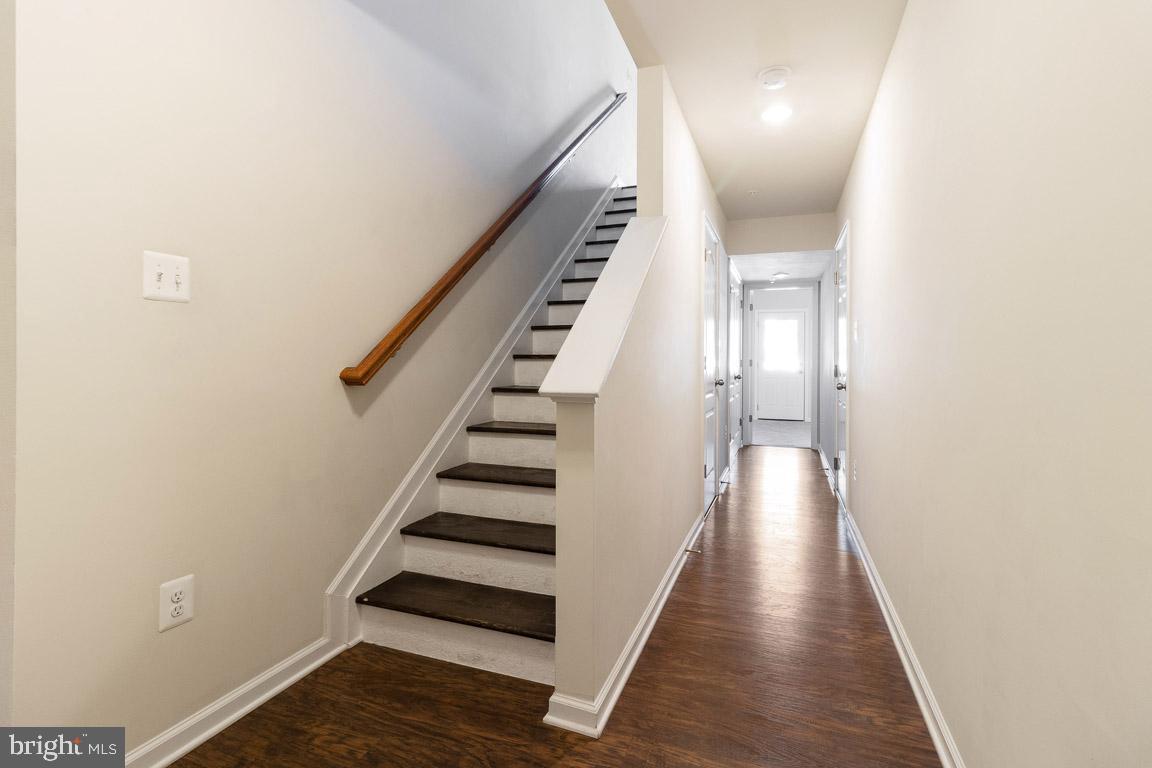 TANYARD SPRINGS TOWNHOMES - Residential