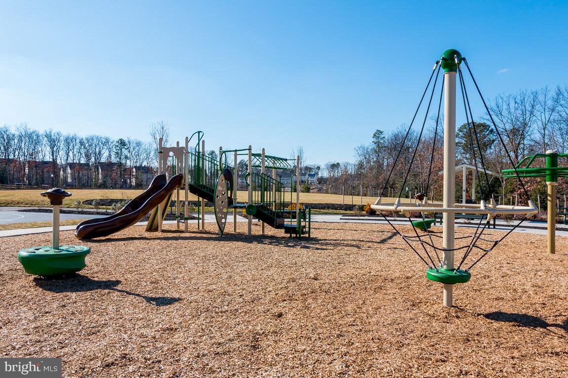 TANYARD SPRINGS TOWNHOMES - Residential