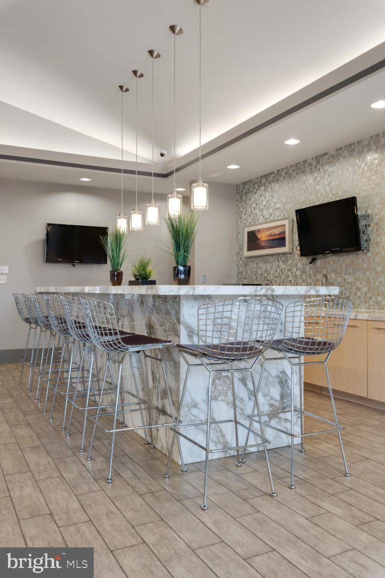 TANYARD SPRINGS TOWNHOMES - Residential