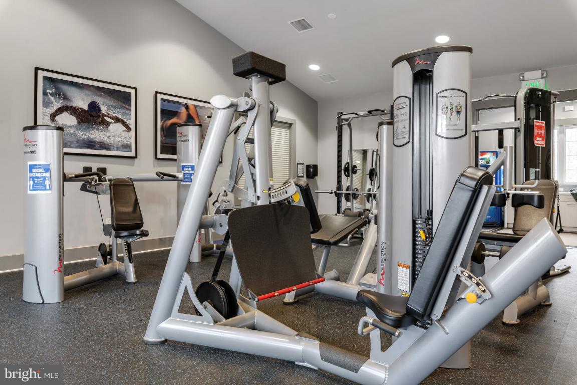 TANYARD SPRINGS TOWNHOMES - Residential