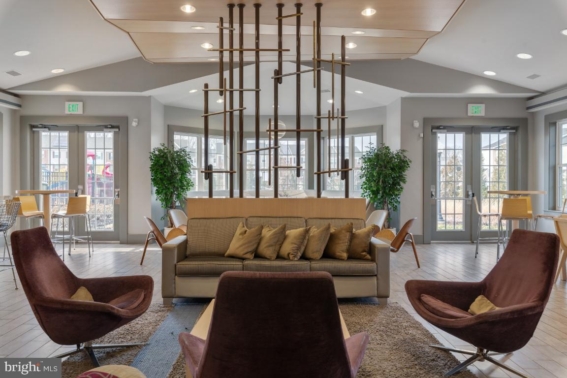 TANYARD SPRINGS TOWNHOMES - Residential