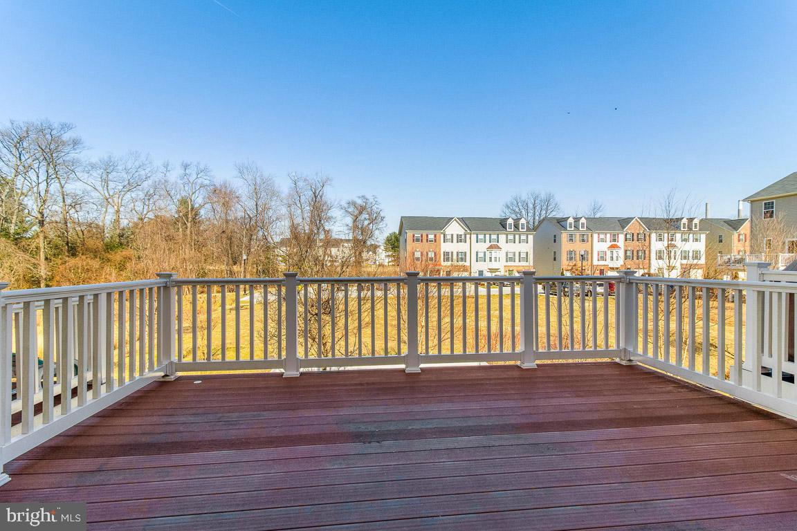 TANYARD SPRINGS TOWNHOMES - Residential