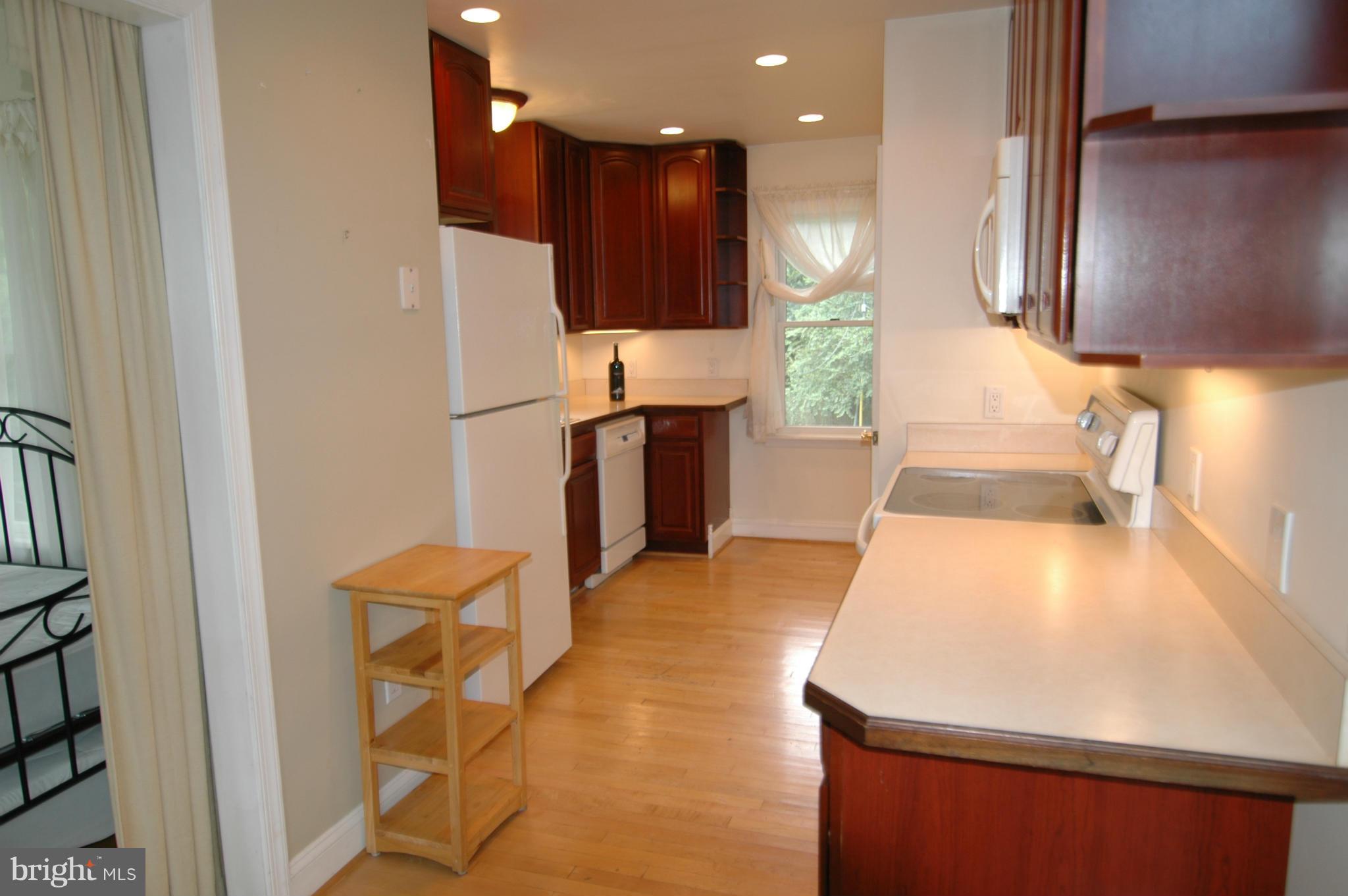 BAY RIDGE - Residential Lease