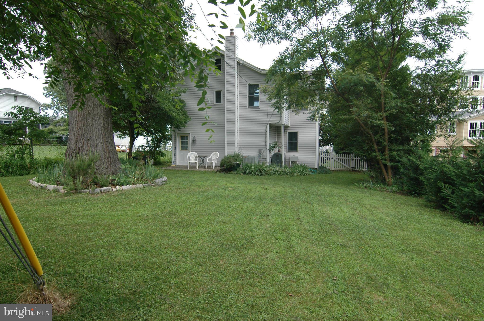 BAY RIDGE - Residential Lease