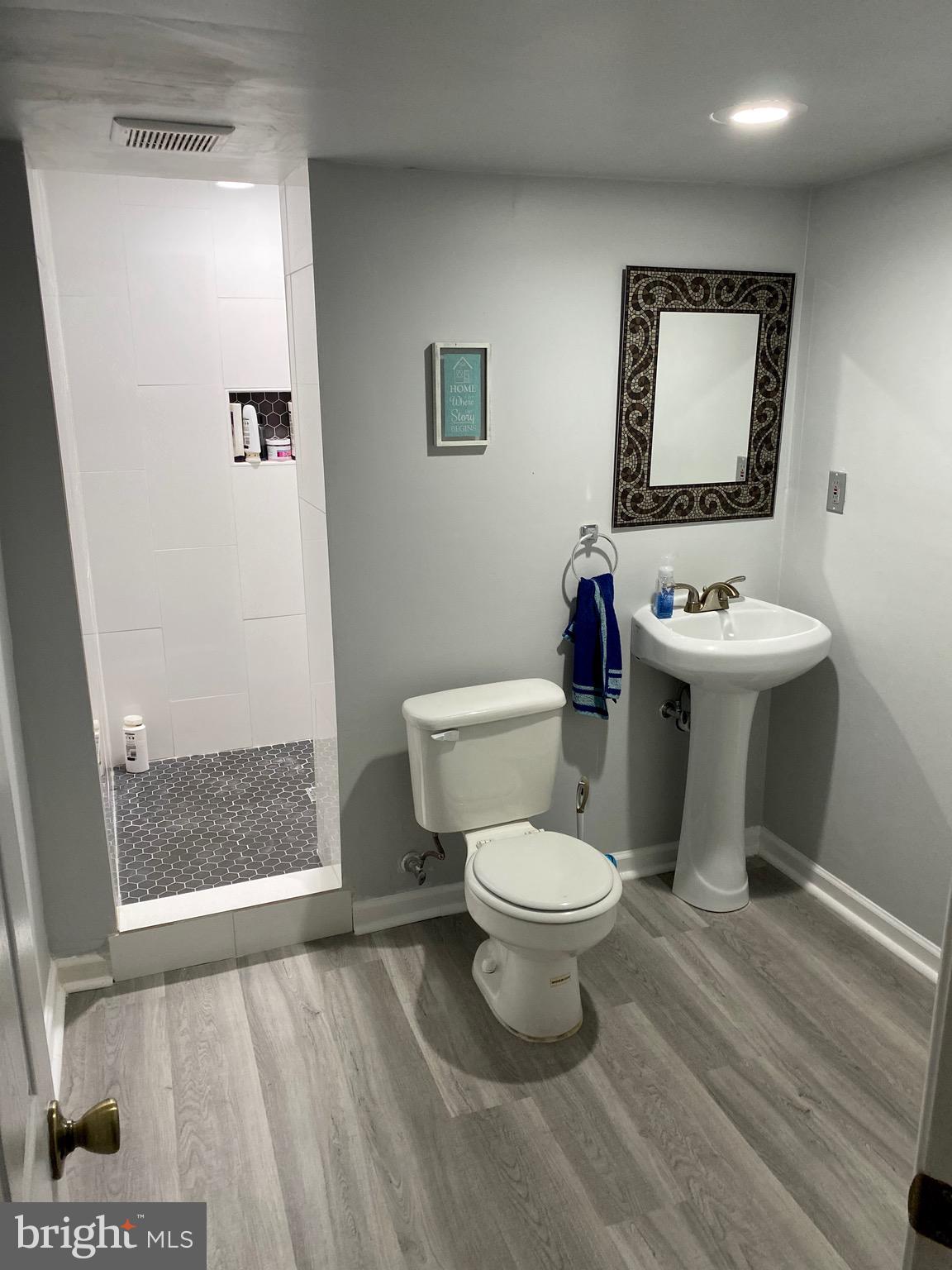 PATRIOTS GLEN - Residential