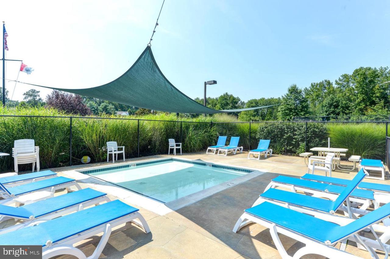 PATRIOTS GLEN - Residential