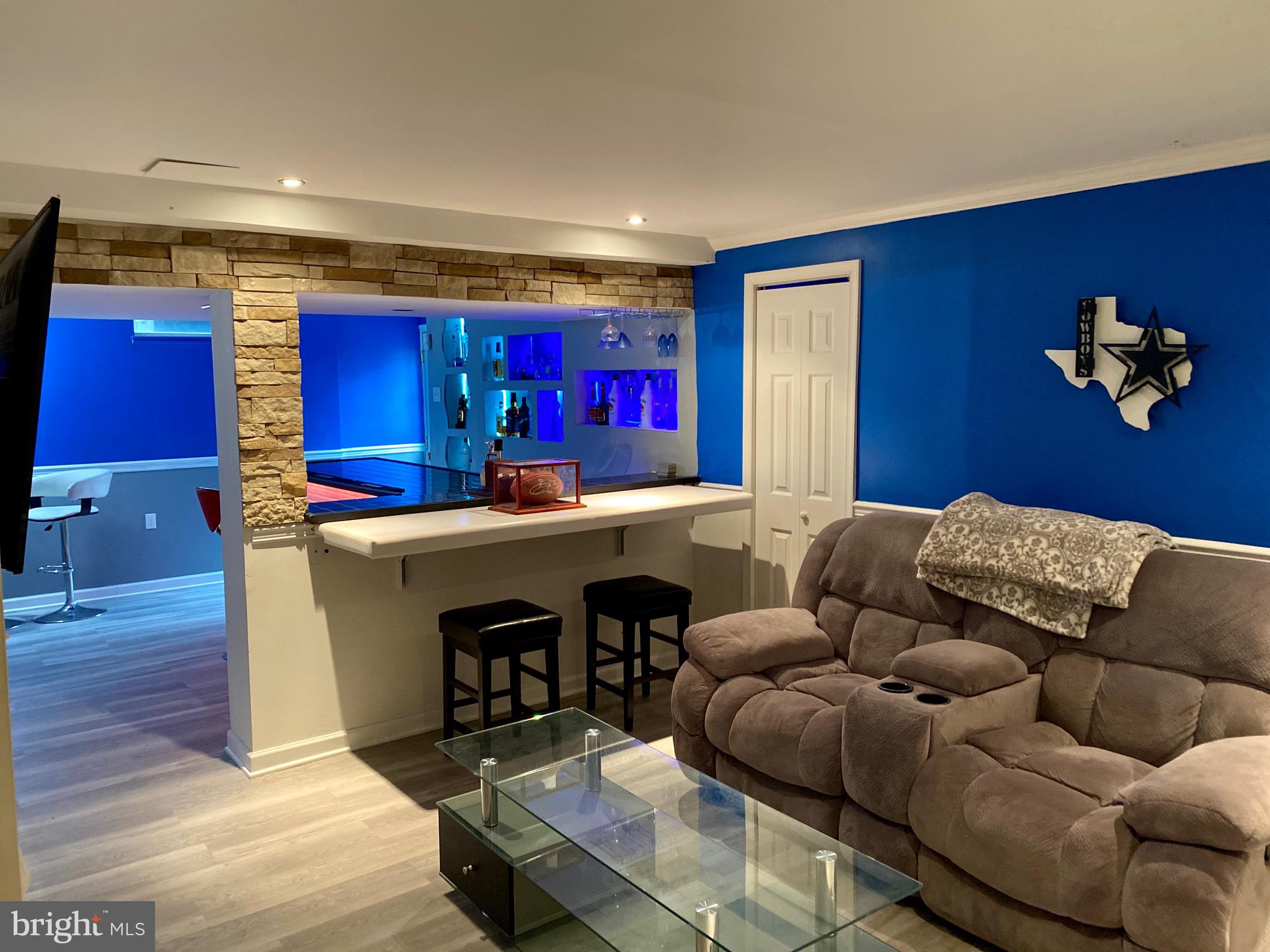 PATRIOTS GLEN - Residential