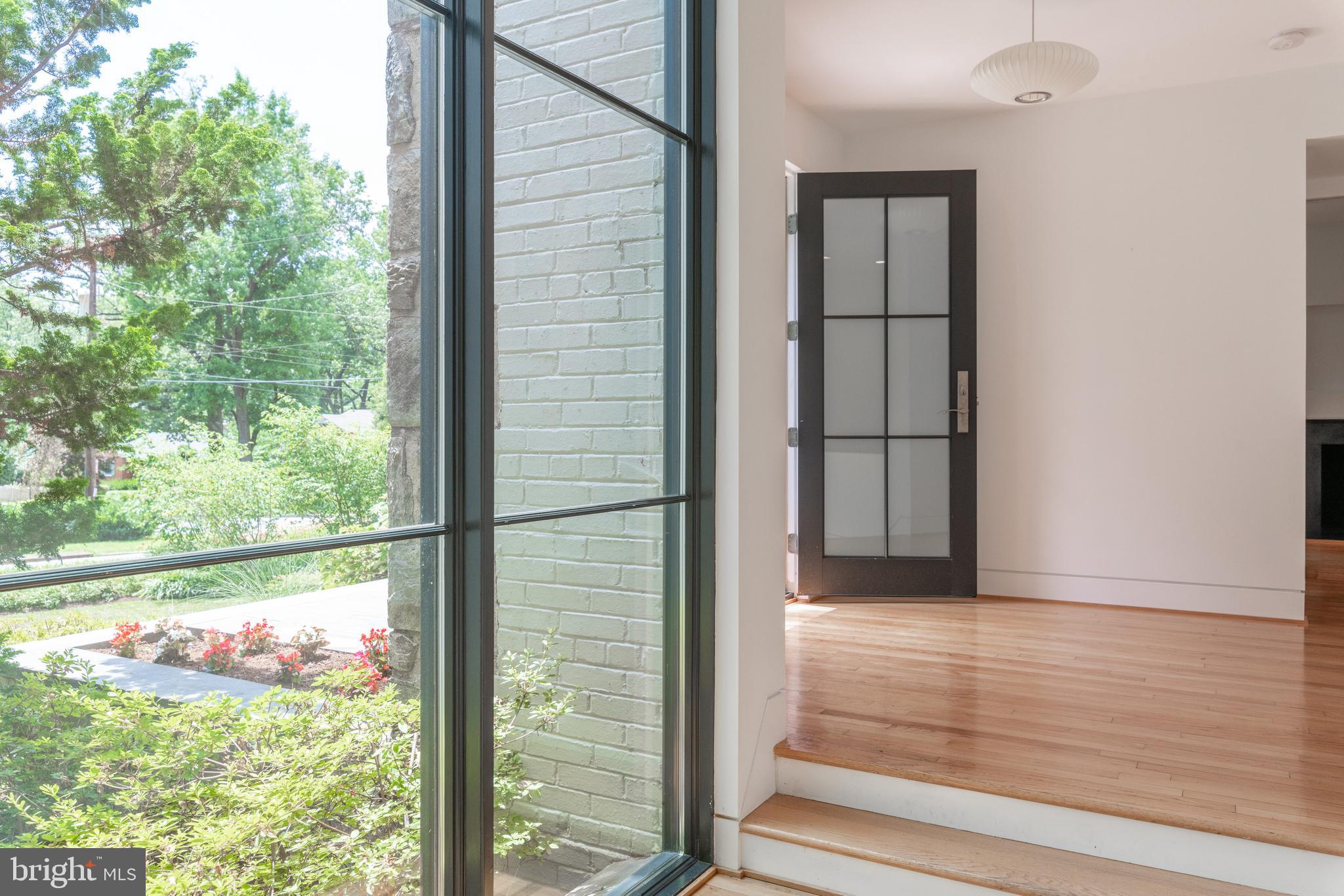 COLLEGE PARK - Residential