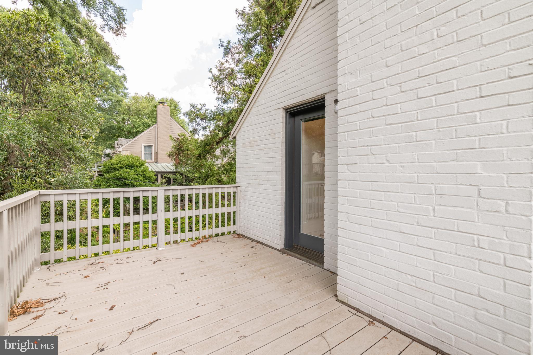 COLLEGE PARK - Residential