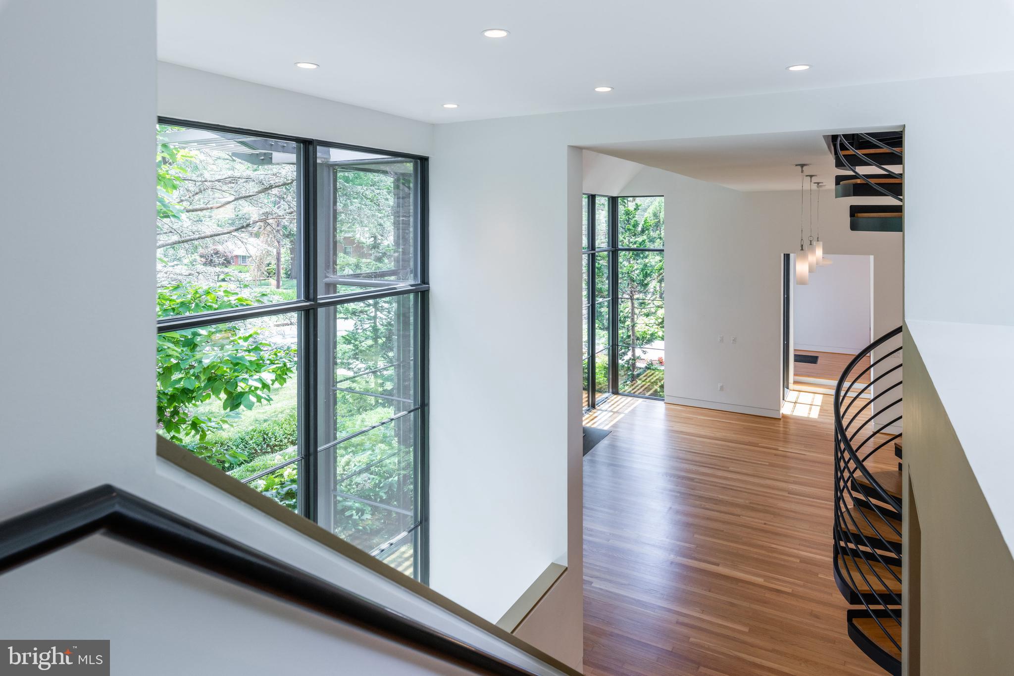 COLLEGE PARK - Residential