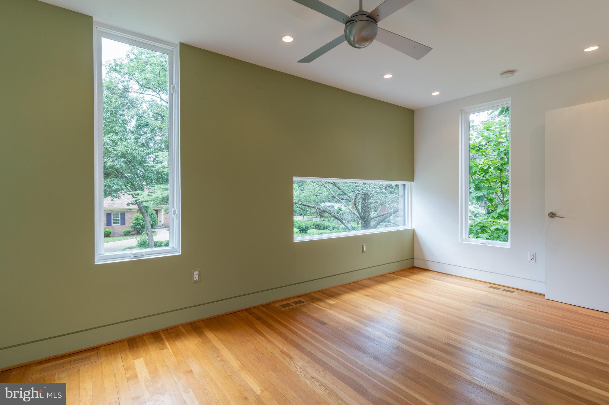 COLLEGE PARK - Residential