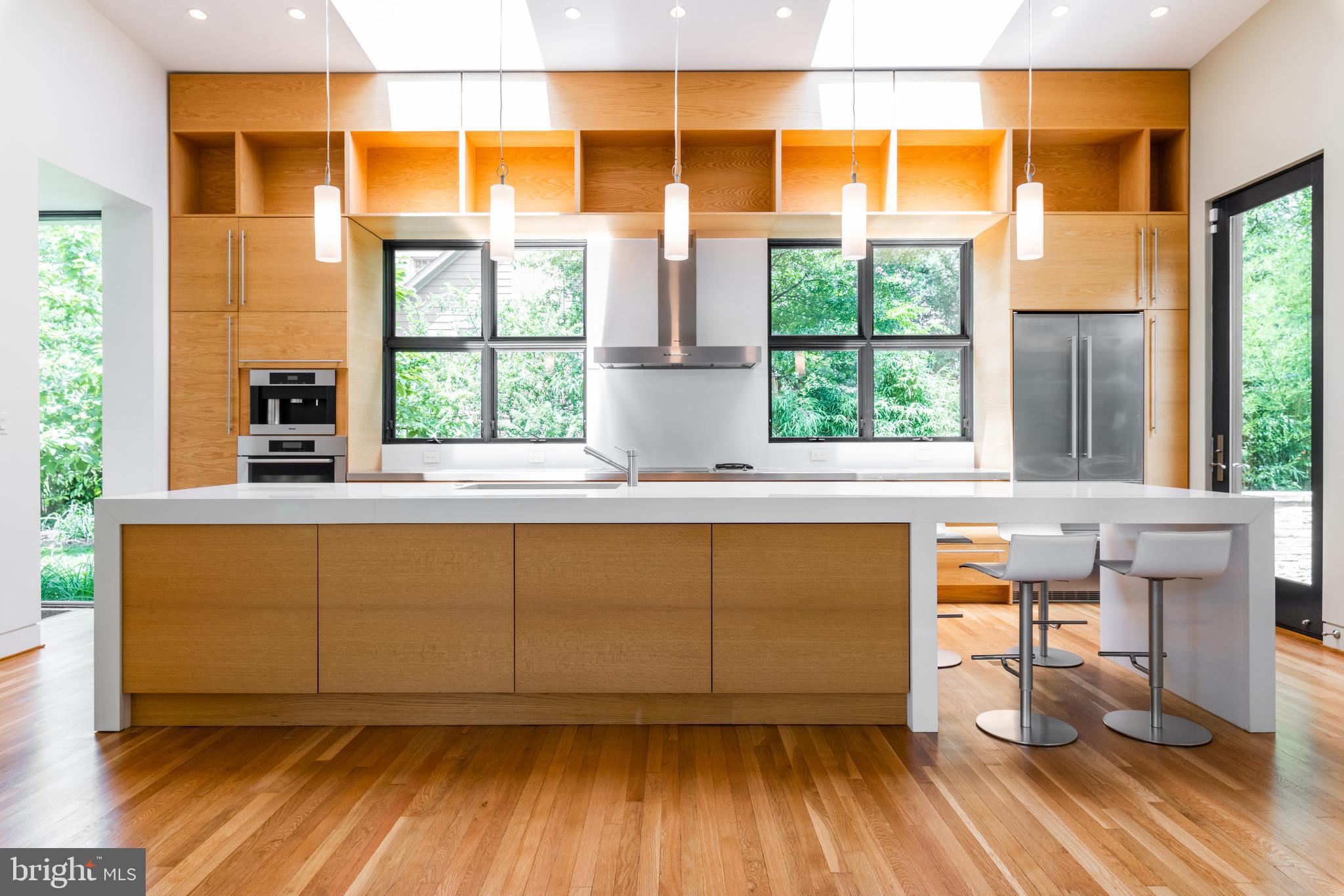 COLLEGE PARK - Residential