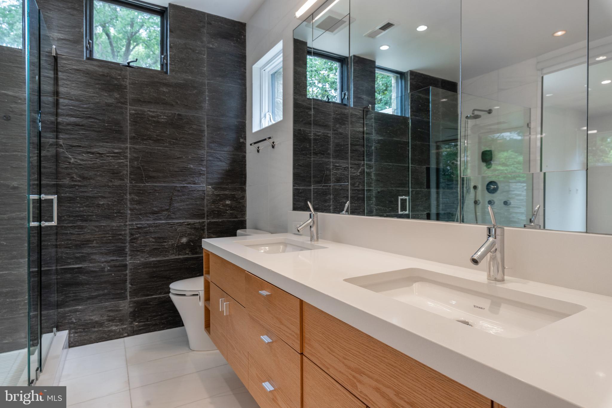 COLLEGE PARK - Residential