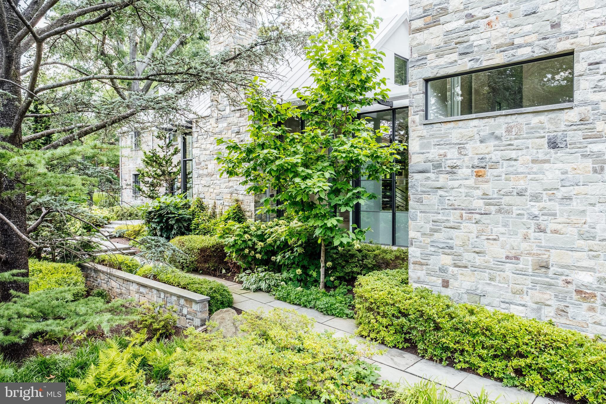 COLLEGE PARK - Residential