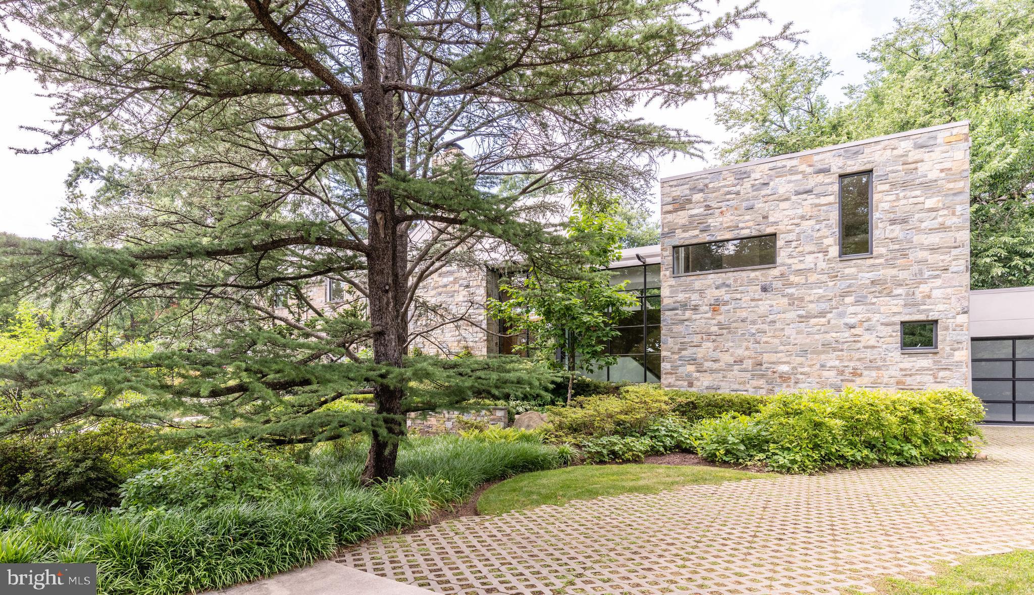 COLLEGE PARK - Residential