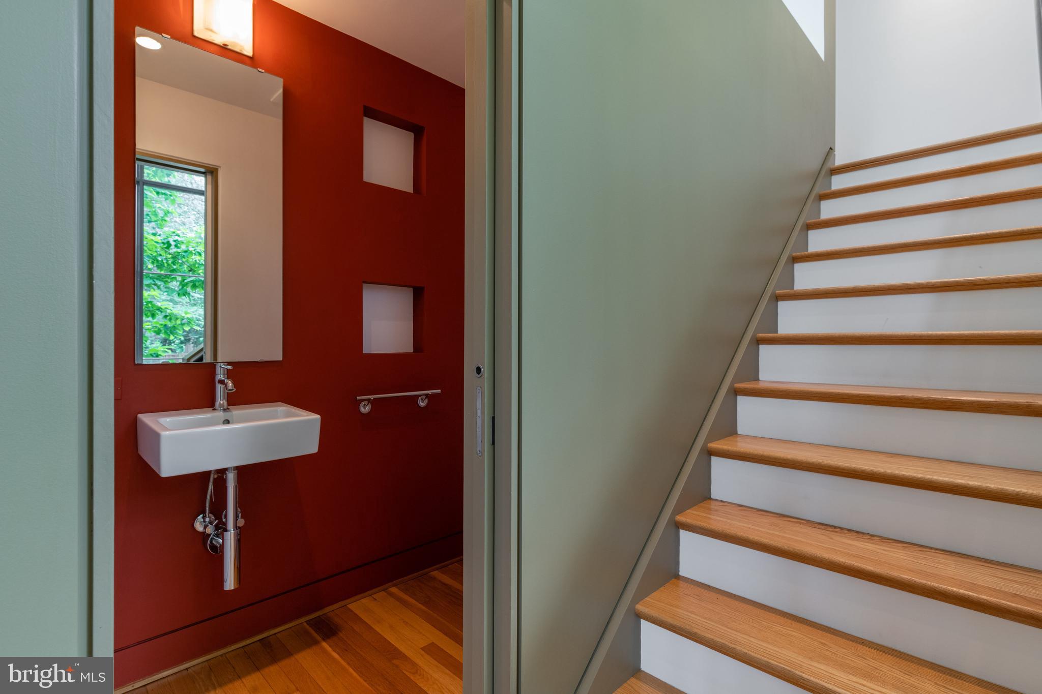 COLLEGE PARK - Residential