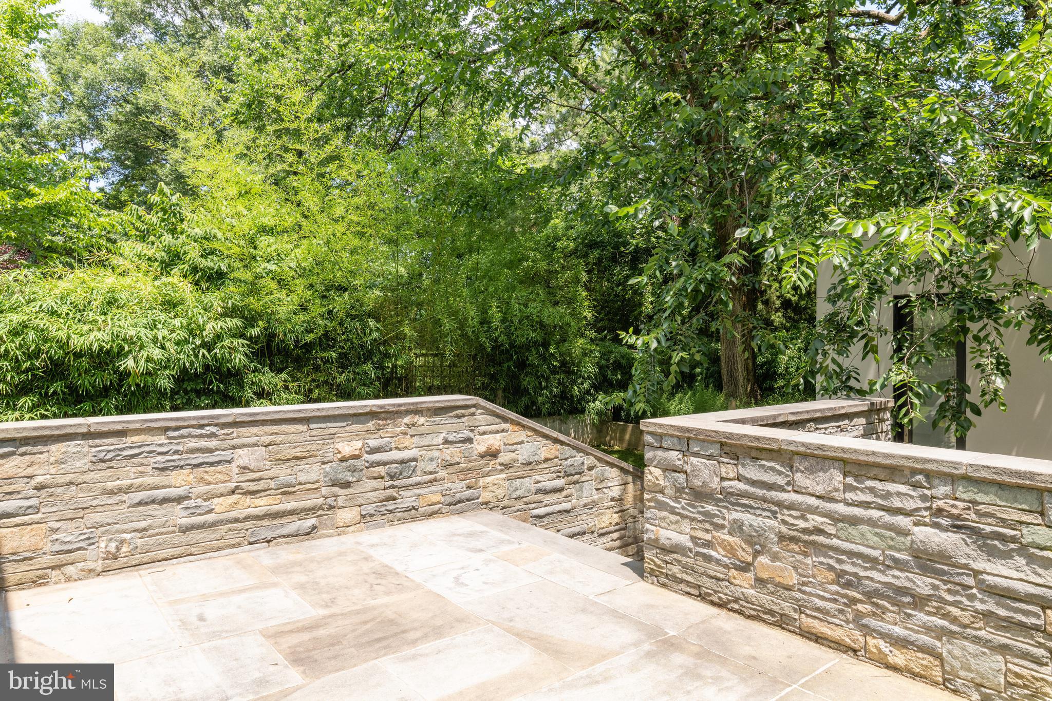 COLLEGE PARK - Residential