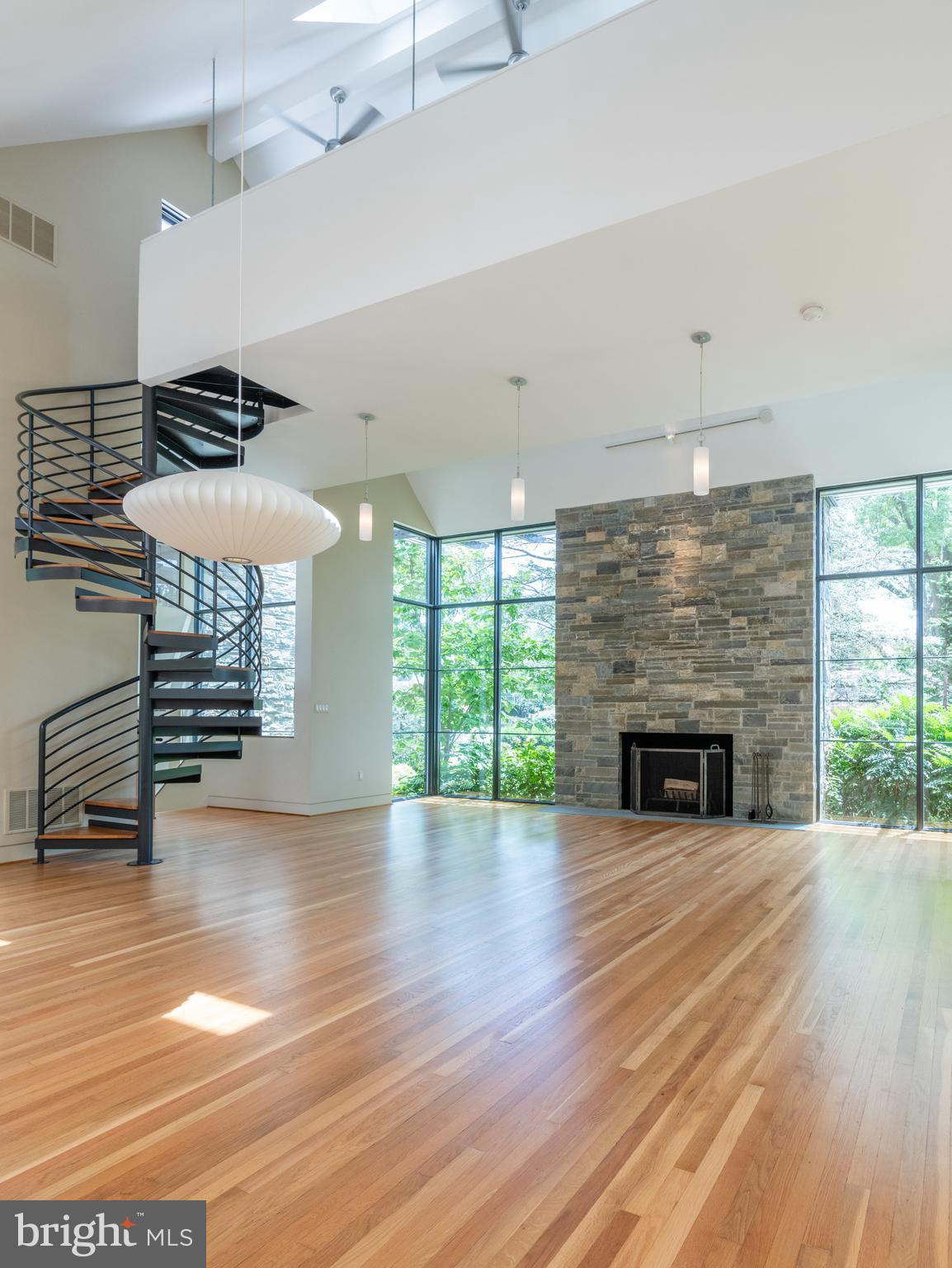 COLLEGE PARK - Residential