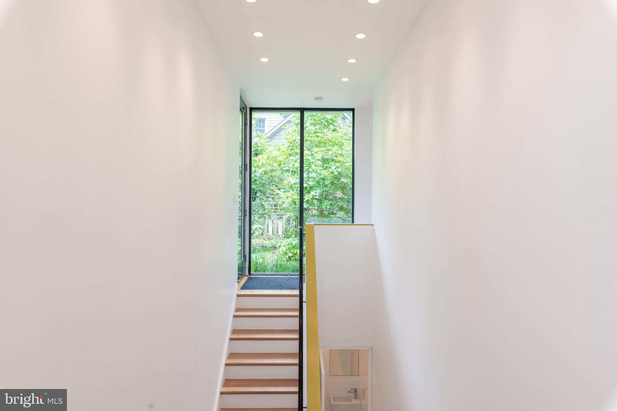 COLLEGE PARK - Residential