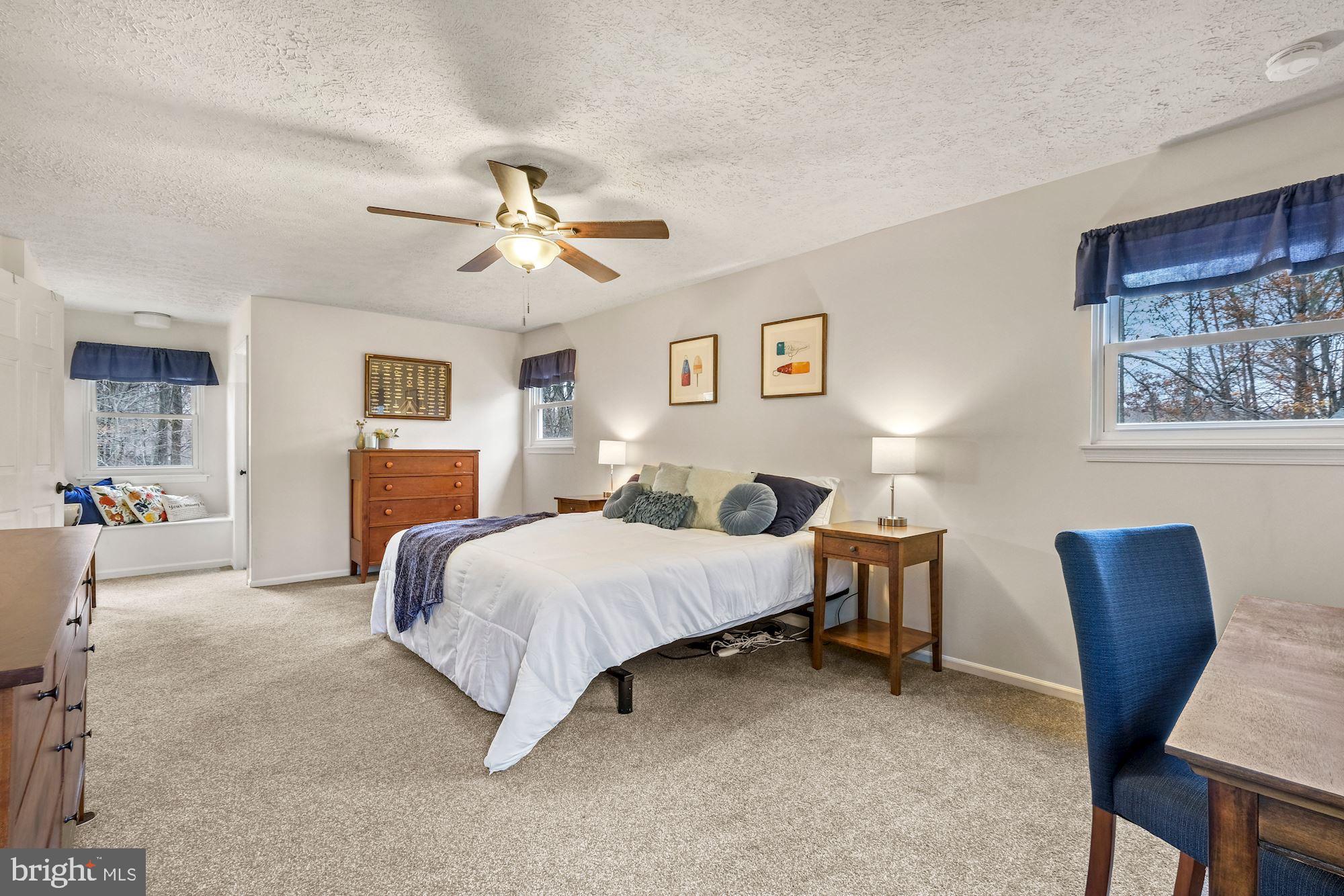 LAKEWOOD HILLS - Residential