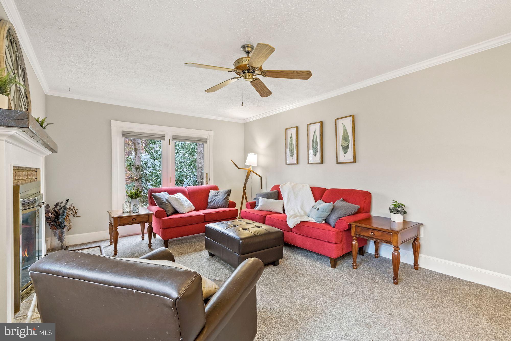 LAKEWOOD HILLS - Residential