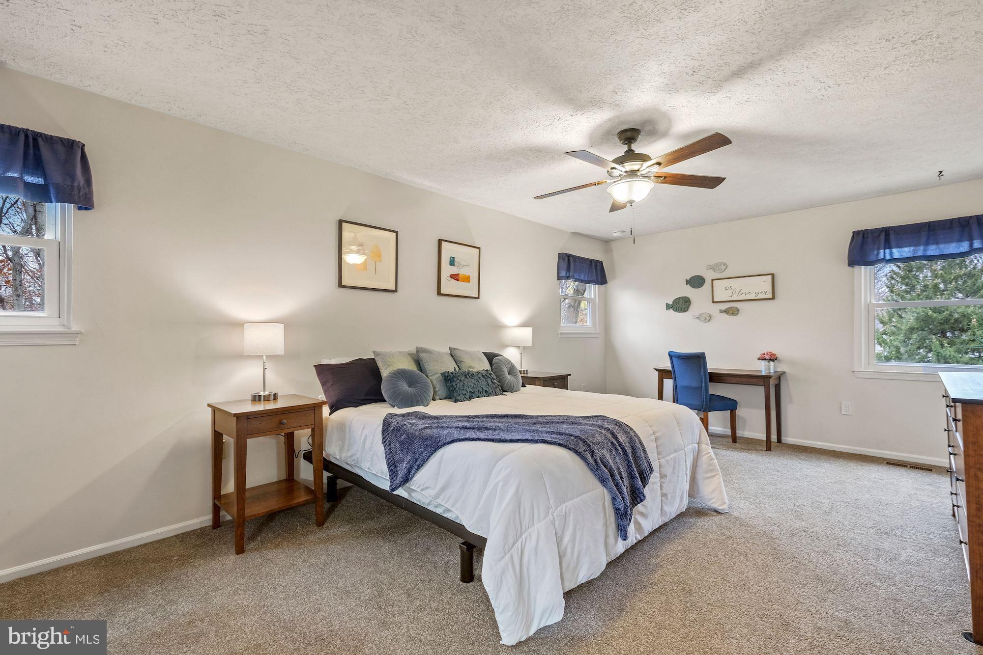 LAKEWOOD HILLS - Residential