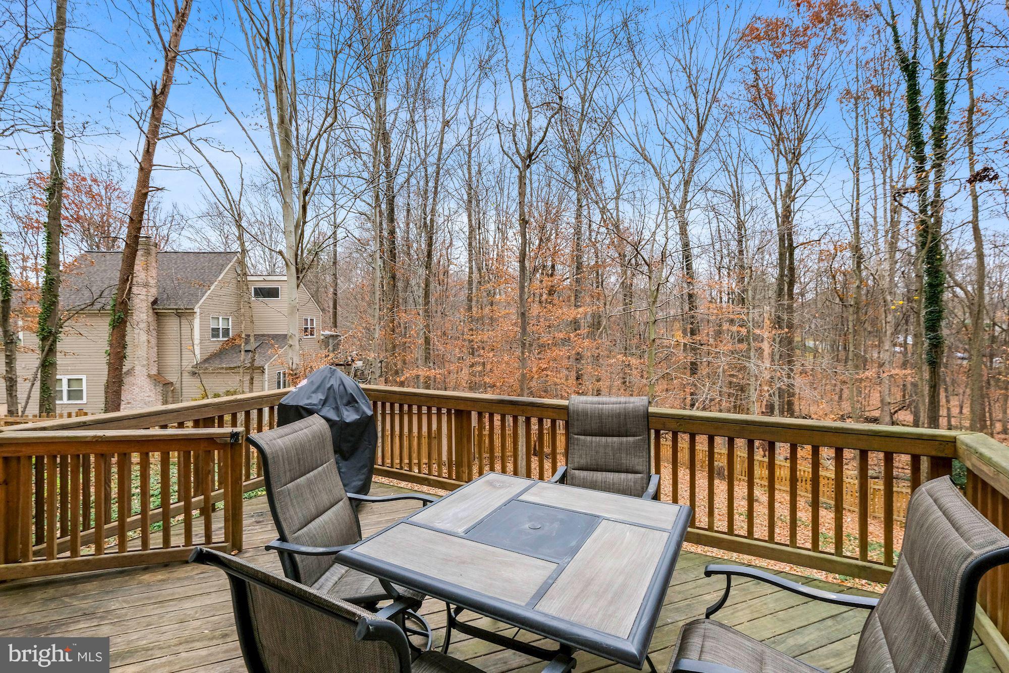 LAKEWOOD HILLS - Residential