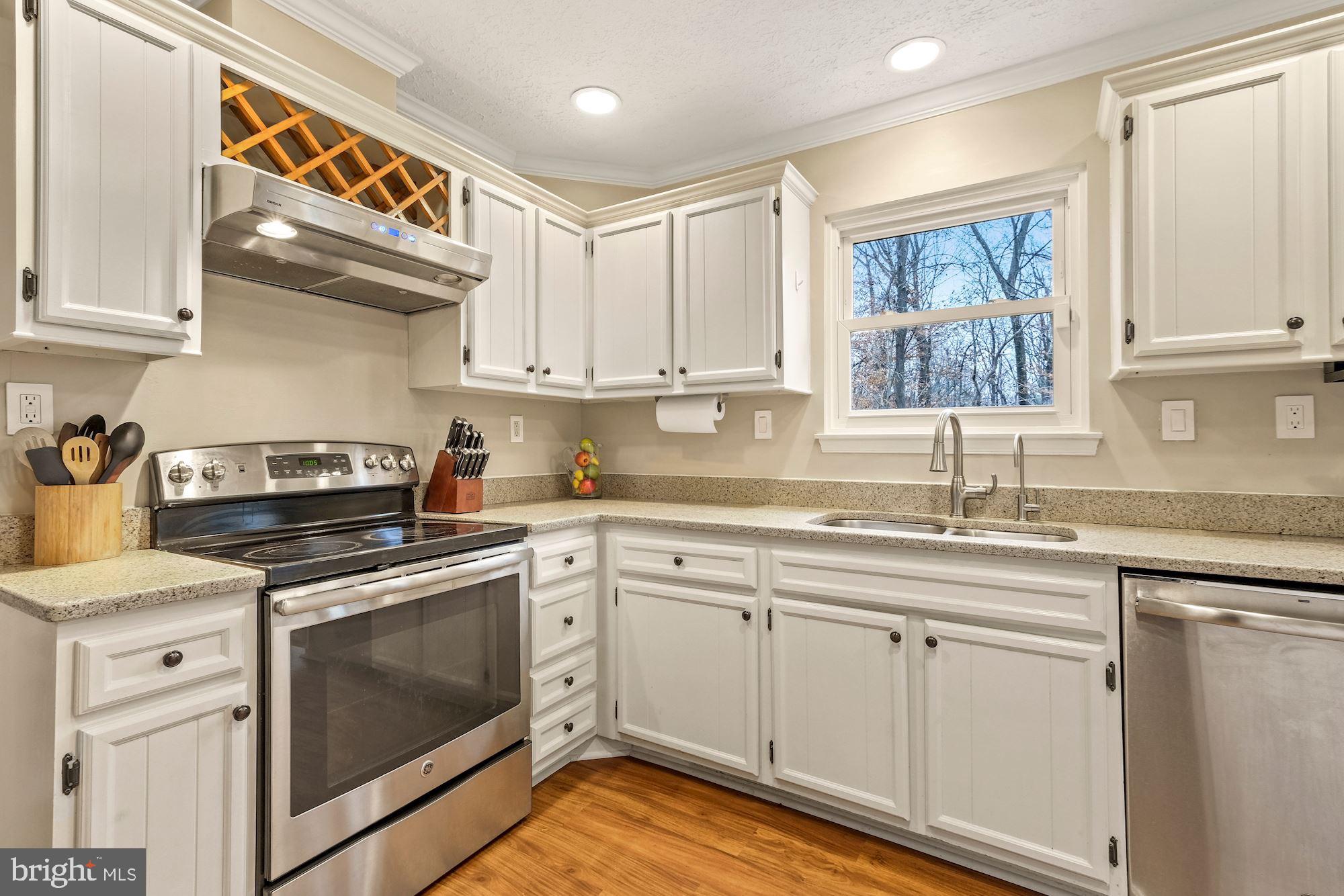 LAKEWOOD HILLS - Residential