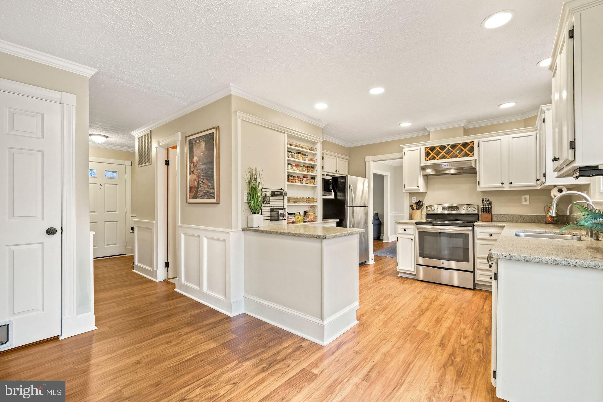 LAKEWOOD HILLS - Residential