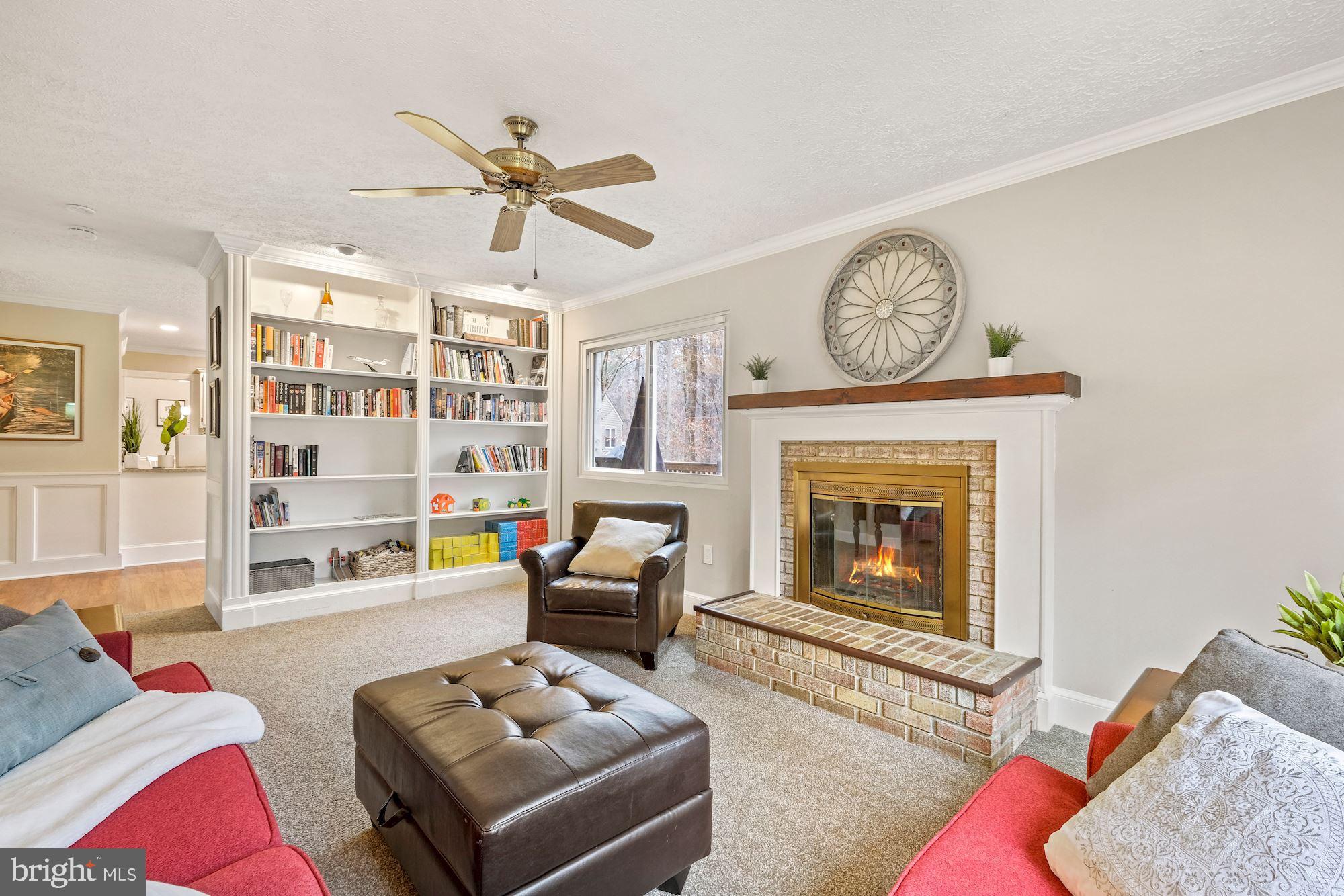 LAKEWOOD HILLS - Residential