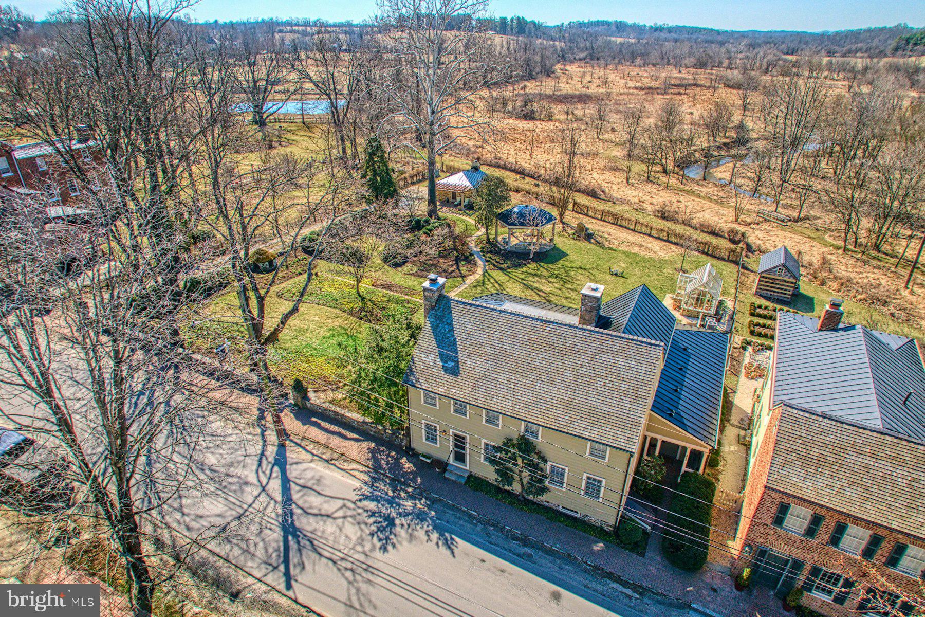 WATERFORD - Residential