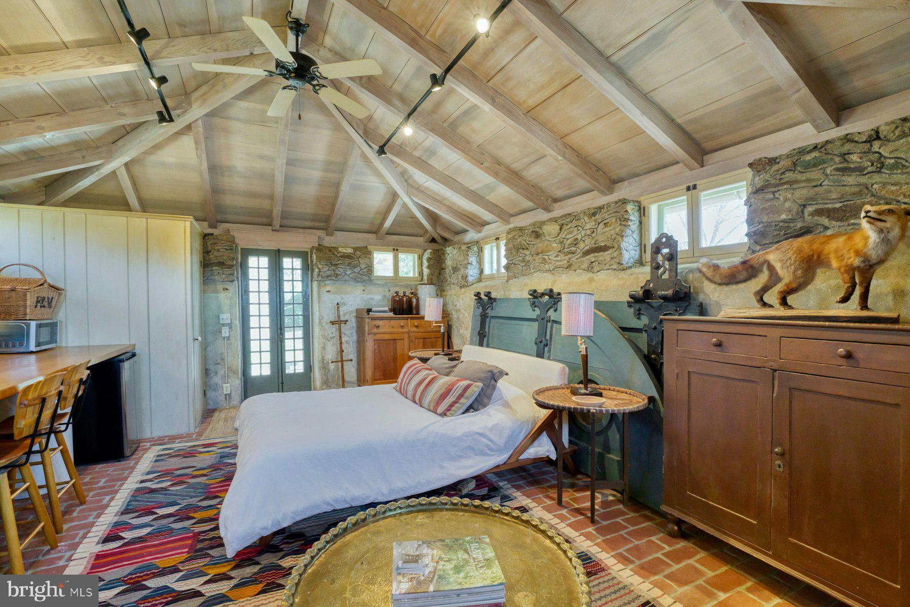 WATERFORD - Residential